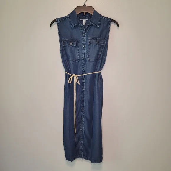 Liz Lange Dresses | Liz Lange Denim Dress Sleeveless Front Button Xs Maternity Dress | Color: Blue | Size: Xsm | Pm-34973941's Closet Liz Lange Dresses | Liz Lange Denim Dress Sleeveless Front Button Xs Maternity Dress | Color: Blue | Size: Xsm | Pm-34973941's Closet